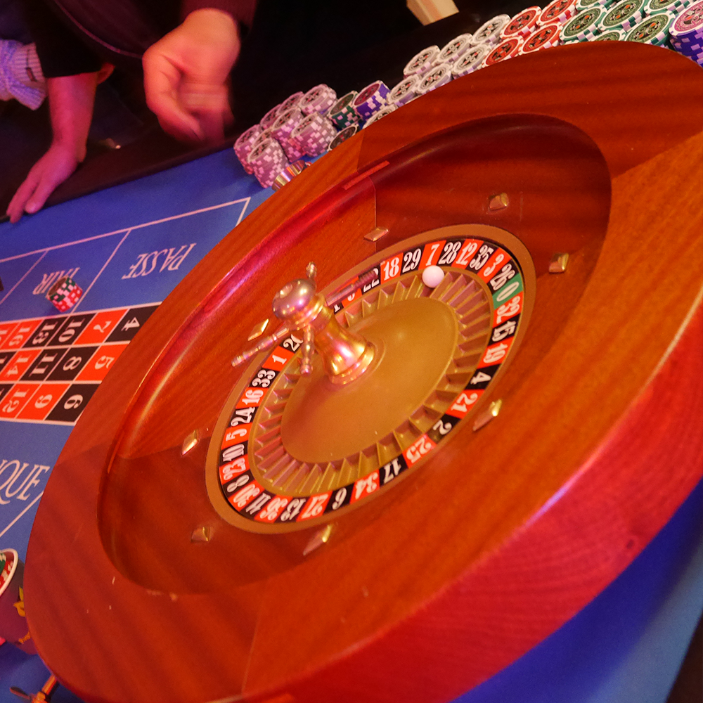 https://www.libdeco.com/5192/roulette-casino.jpg